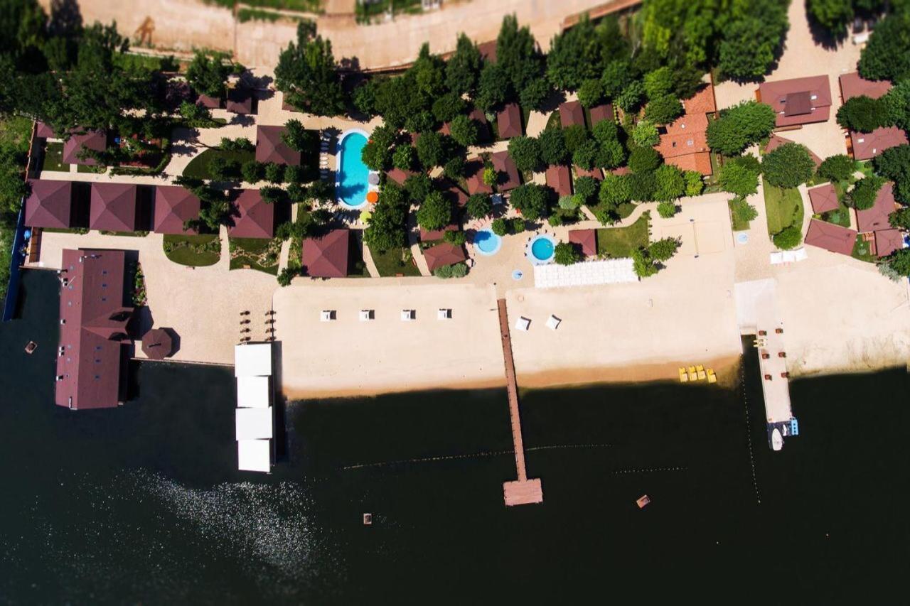 Загородный Комплекс Боковенька 克里沃罗格 外观 照片